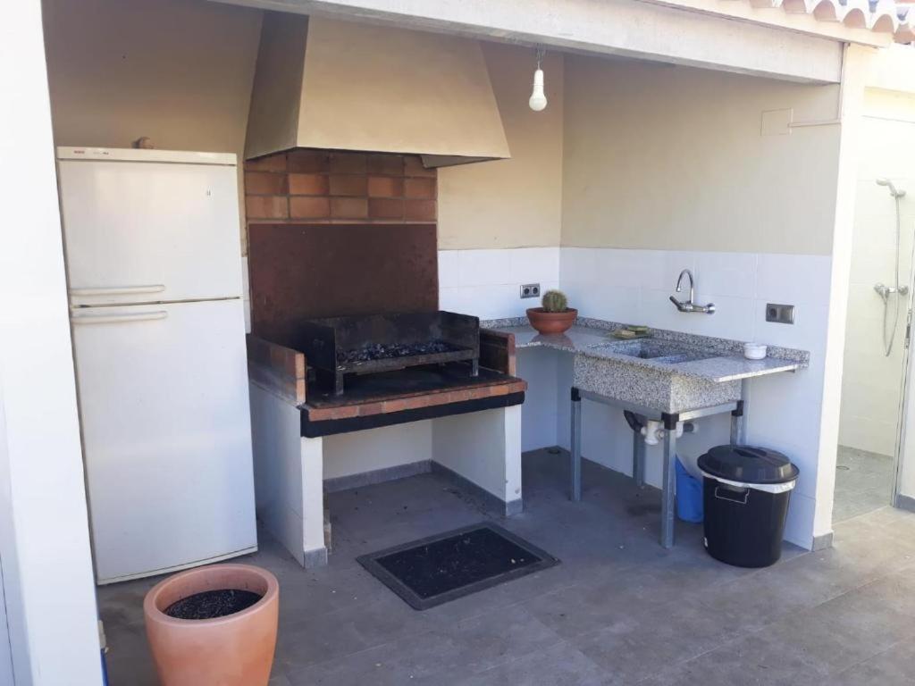 Villa Casa del Pueblo Montichelvo Esterno foto